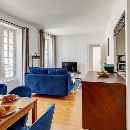 Champs-Elysees - 2Br With Balcony - Cityapartmentstay Paris Bagian luar foto