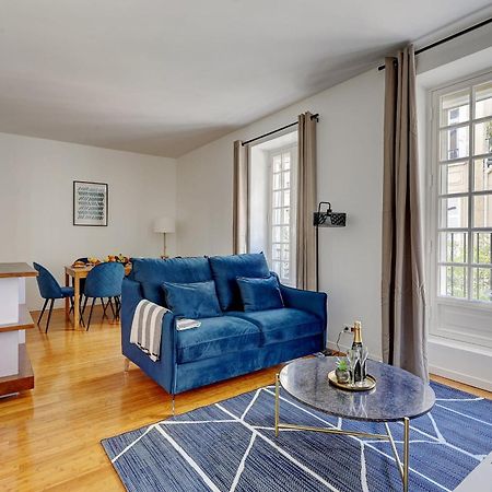 Champs-Elysees - 2Br With Balcony - Cityapartmentstay Paris Bagian luar foto